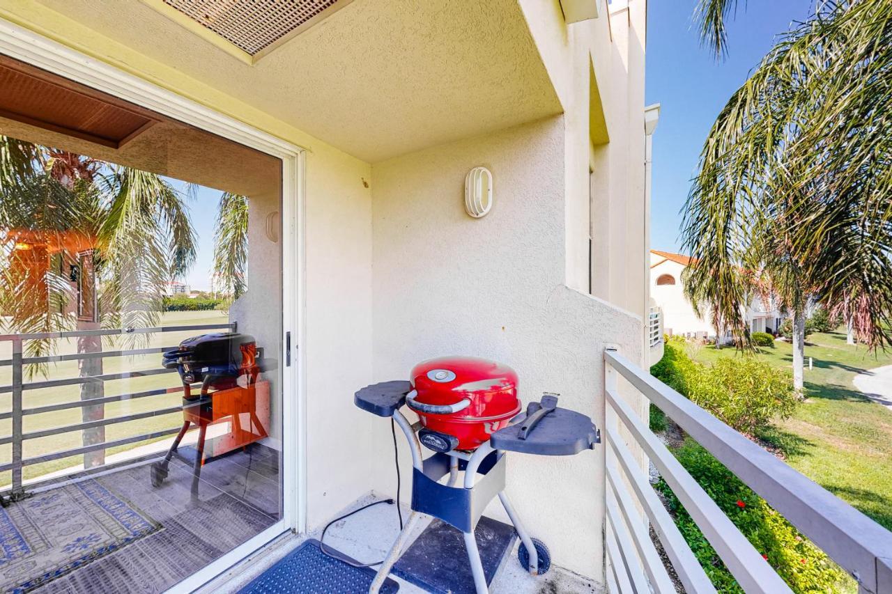 Sea And Tee Apartment St. Petersburg Exterior photo